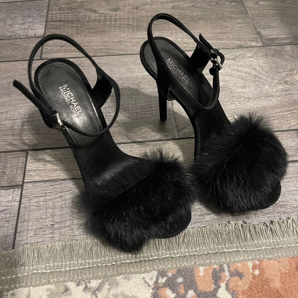 Michael Kors Black Fur open toe Heeled Sandals size 6.5